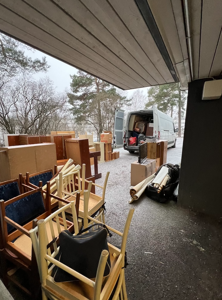 Kuljetus kierrätyskeskukseen Kuljetus ja noutopalvelu kierrätyskeskukseen